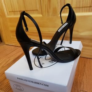 Steve Madden Stecy Heels (Size 7.5)